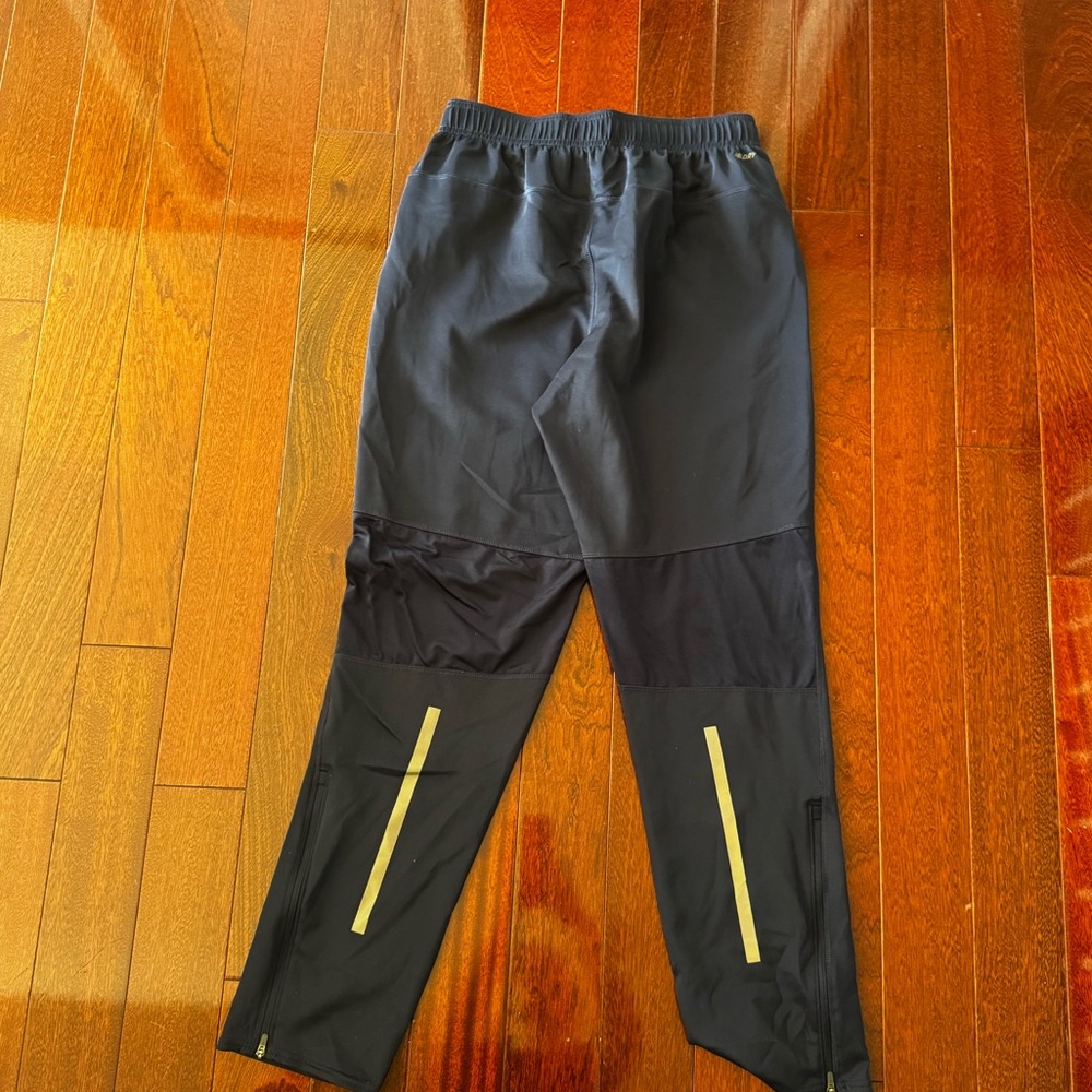New Balance Black Men’s Joggers - Picture 2 of 5